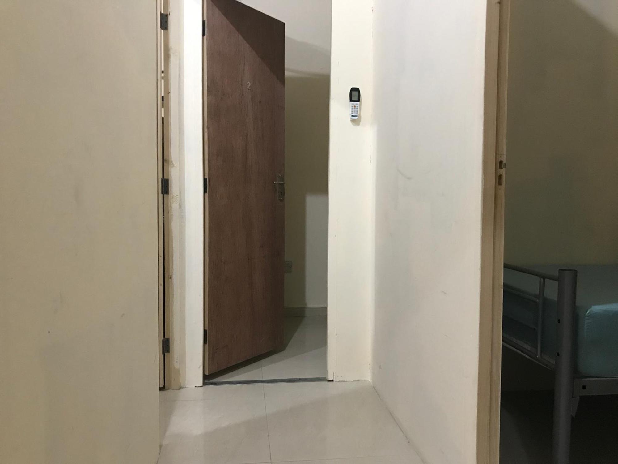 Backpacker'S Bed - No Parking Space Abu Dhabi Exterior foto